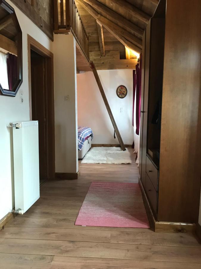 카페니시온 The House In The Cobbled Road 빌라 외부 사진