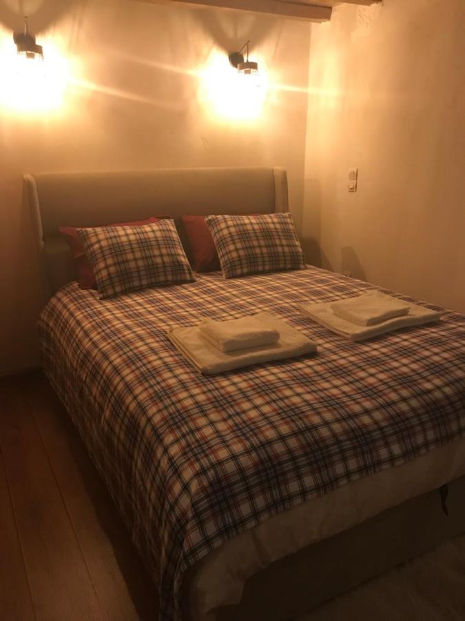 카페니시온 The House In The Cobbled Road 빌라 외부 사진